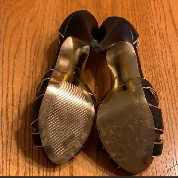 Express Heels - Picture 5 of 7